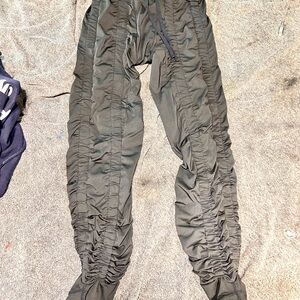 Stylish Black Ruched Leggings